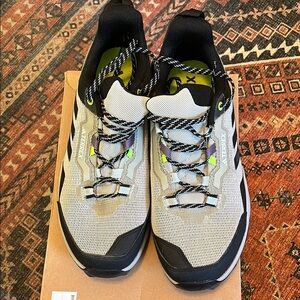 Adidas Terrex Gray and Black Women’s Low Hiking Shoes. EUC